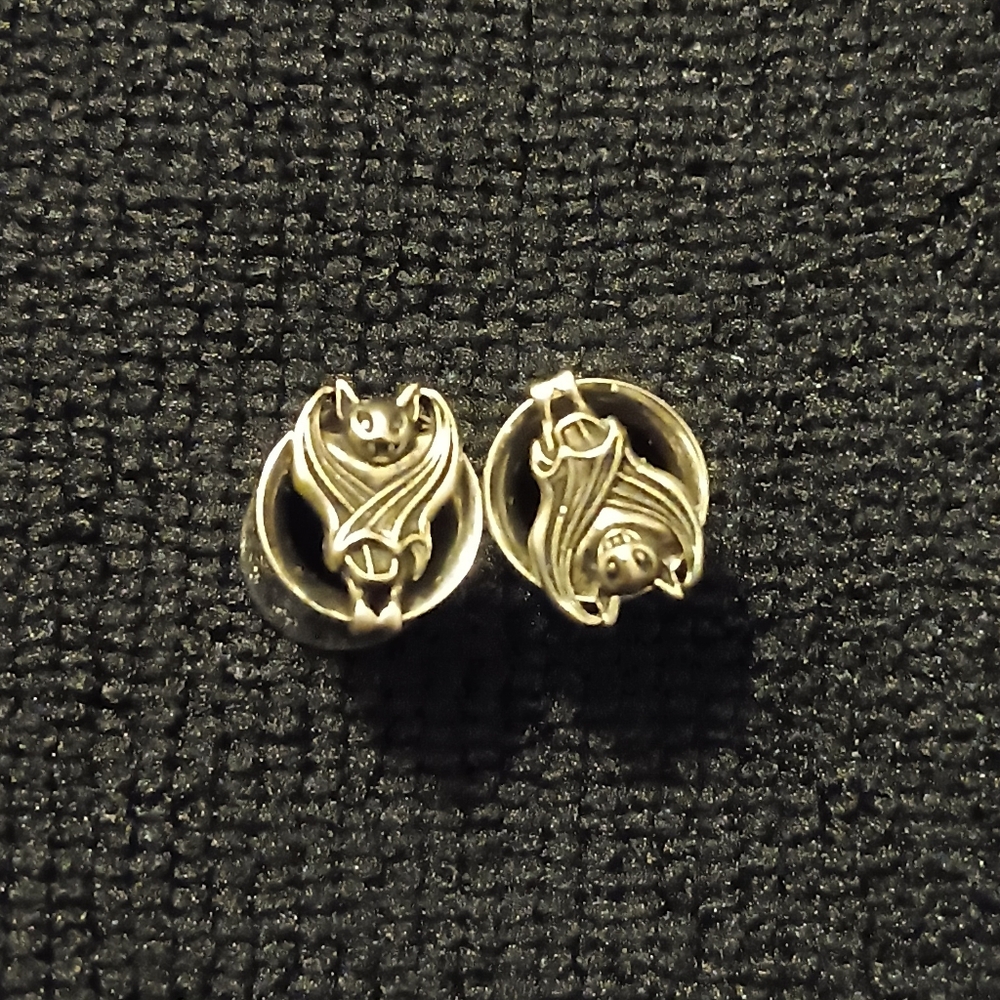 Bat Steel Tunnel Plug